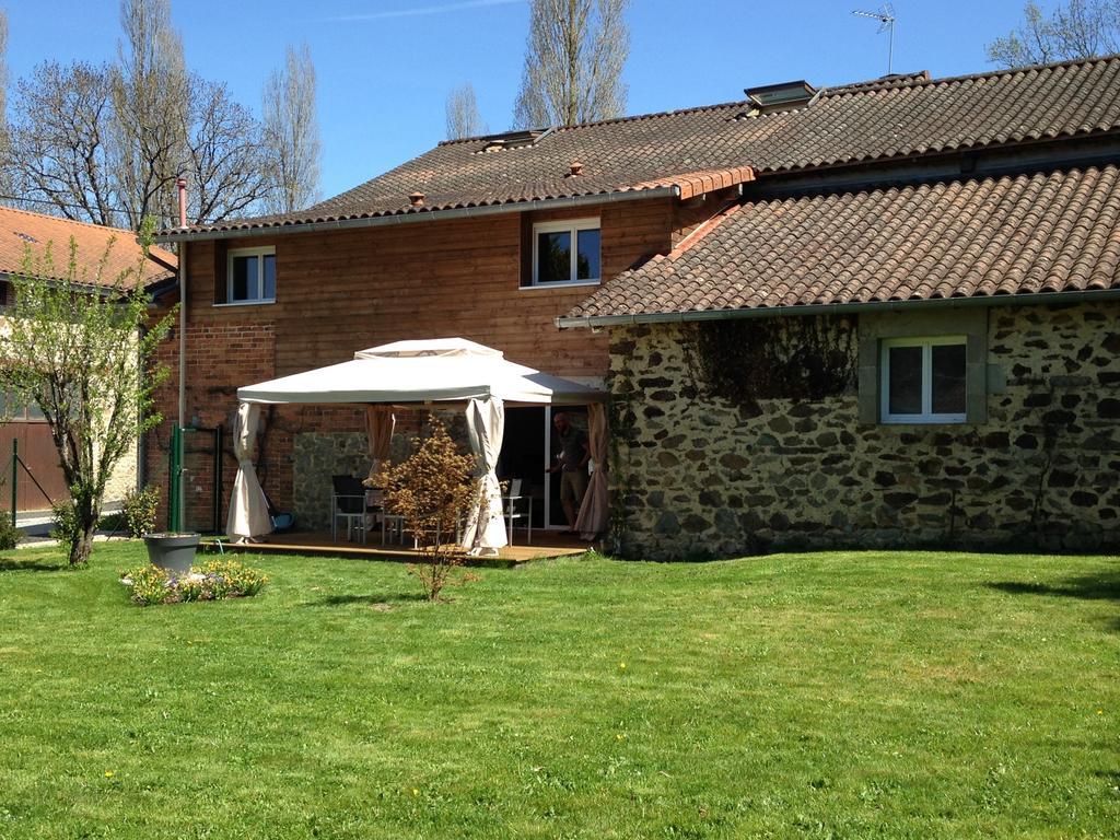 Les Chambres Lauryvan Saint-Junien Rom bilde